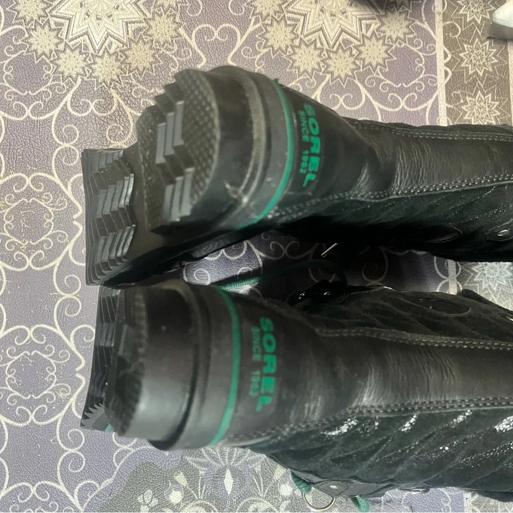 Sorel boots‎